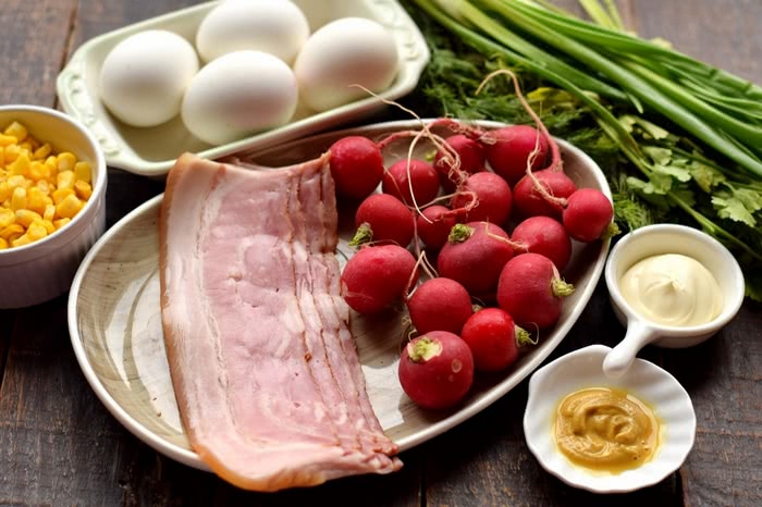 Рецепт салату весняного зі свіжих продуктів