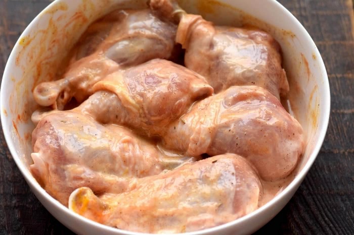 Рецепт курячих гомілок в листковому тісті