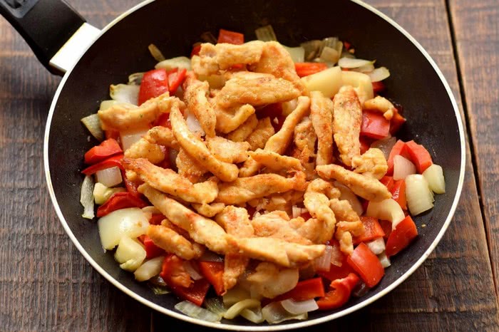 Рецепт курячої грудки з солодким перцем