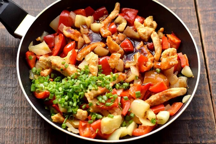 Рецепт курячої грудки з солодким перцем