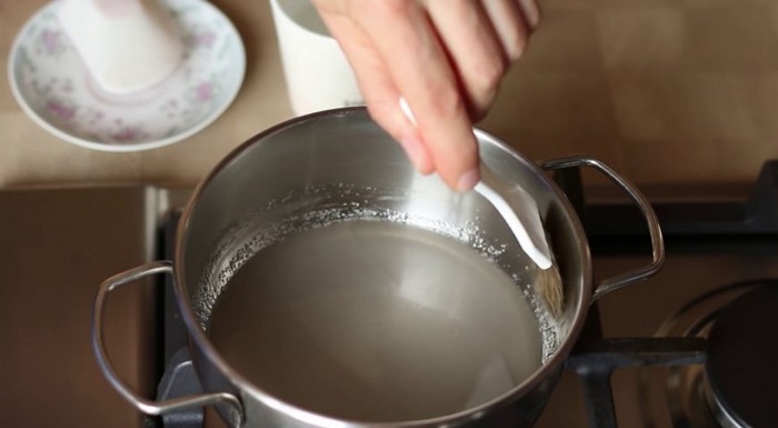 Рецепт мусового торту з яблучним конфі