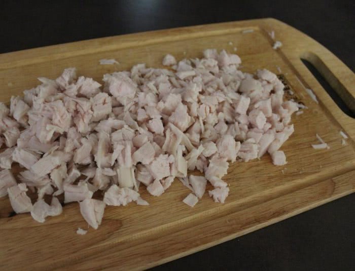 Рецепт салату шарами з куркою, печерицями та картоплею