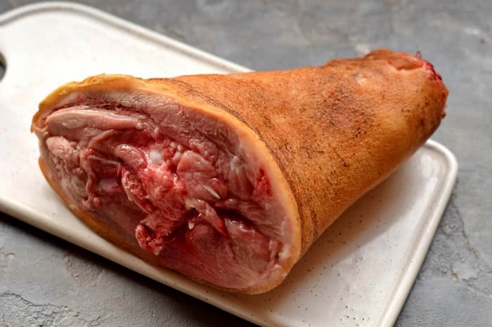 Рецепт сальтисона зі свинячої рульки