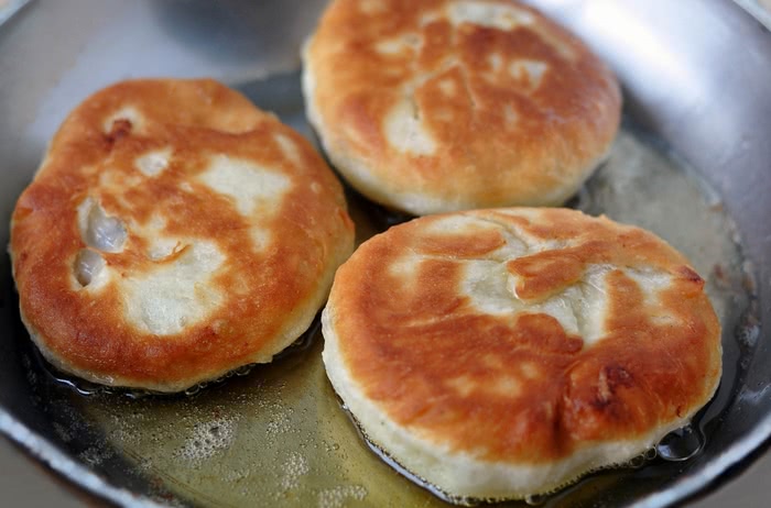 Рецепт біляшів з курячим фаршем, покроково, фото