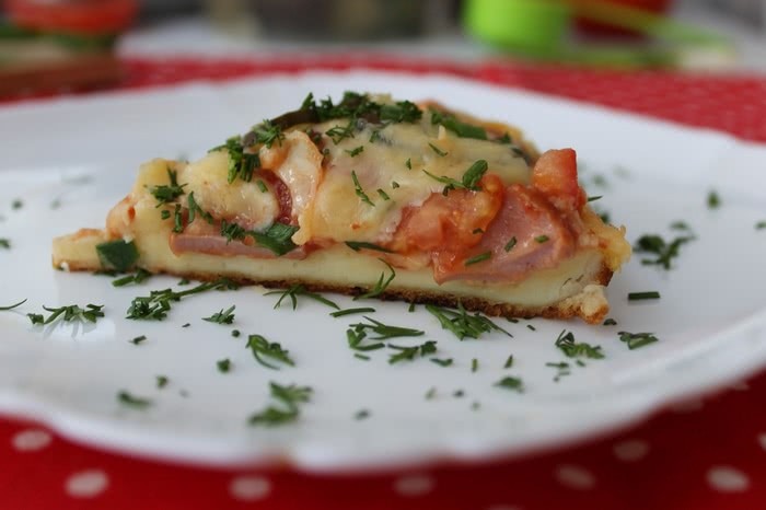 Рецепт швидкої піци на сковороді, покроково, фото