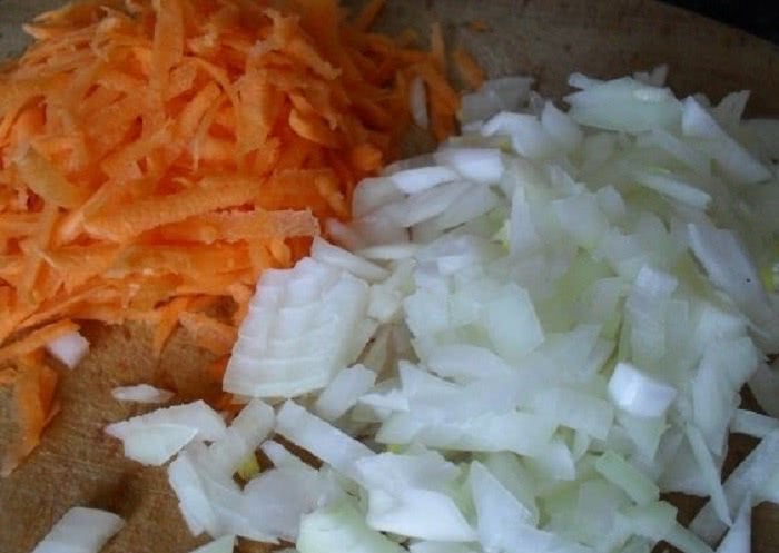 Рецепт класичної м'ясної солянки