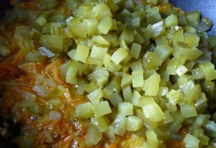 Рецепт класичної м'ясної солянки