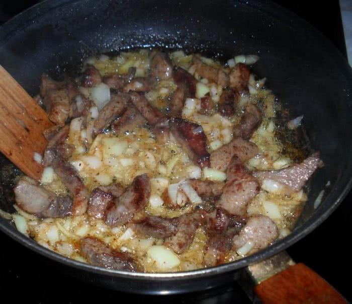 Рецепт м'яса з овочами на сковороді