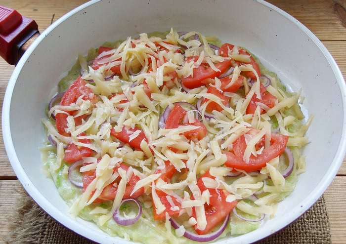 Рецепт піци з кабачків на сковороді