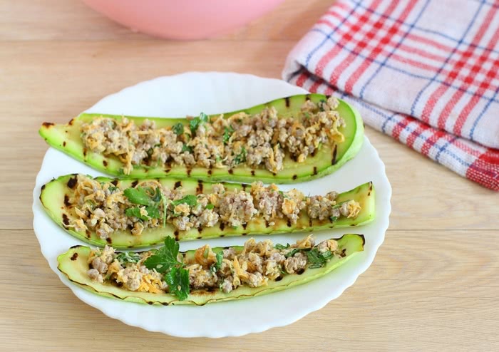 Рецепт рулетиків з кабачків з фаршем
