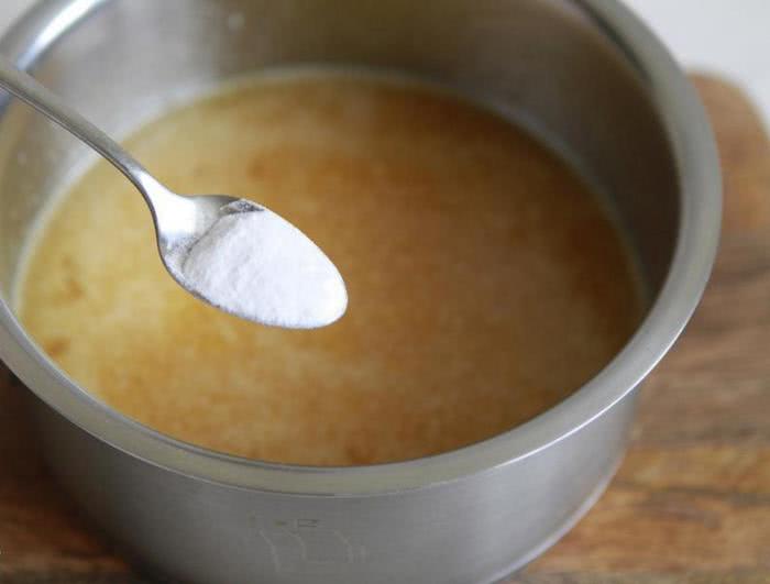 Рецепт медового торту на сковороді