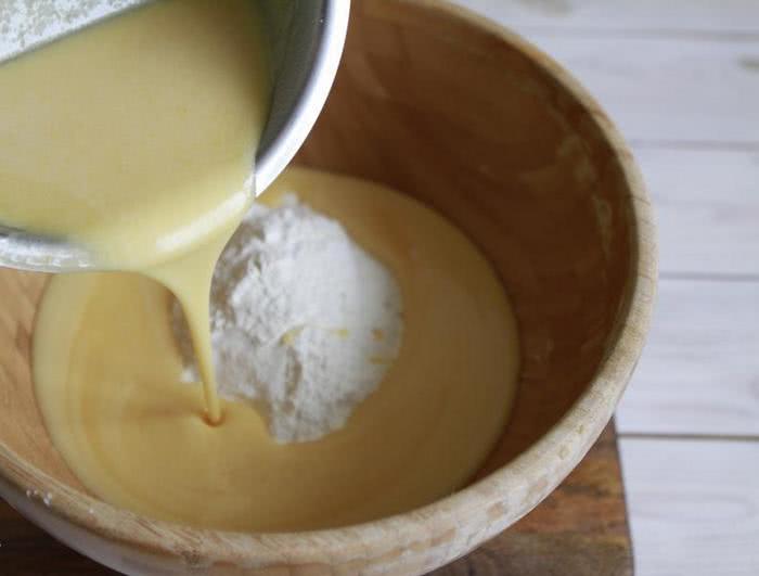 Рецепт медового торту на сковороді