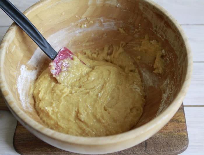 Рецепт медового торту на сковороді