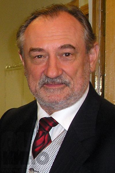Богдан Ступка
