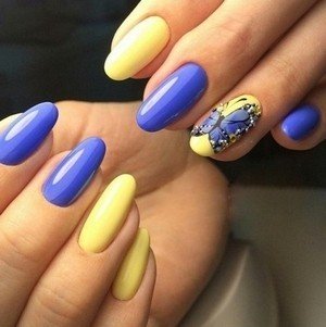 Український манікюр фото